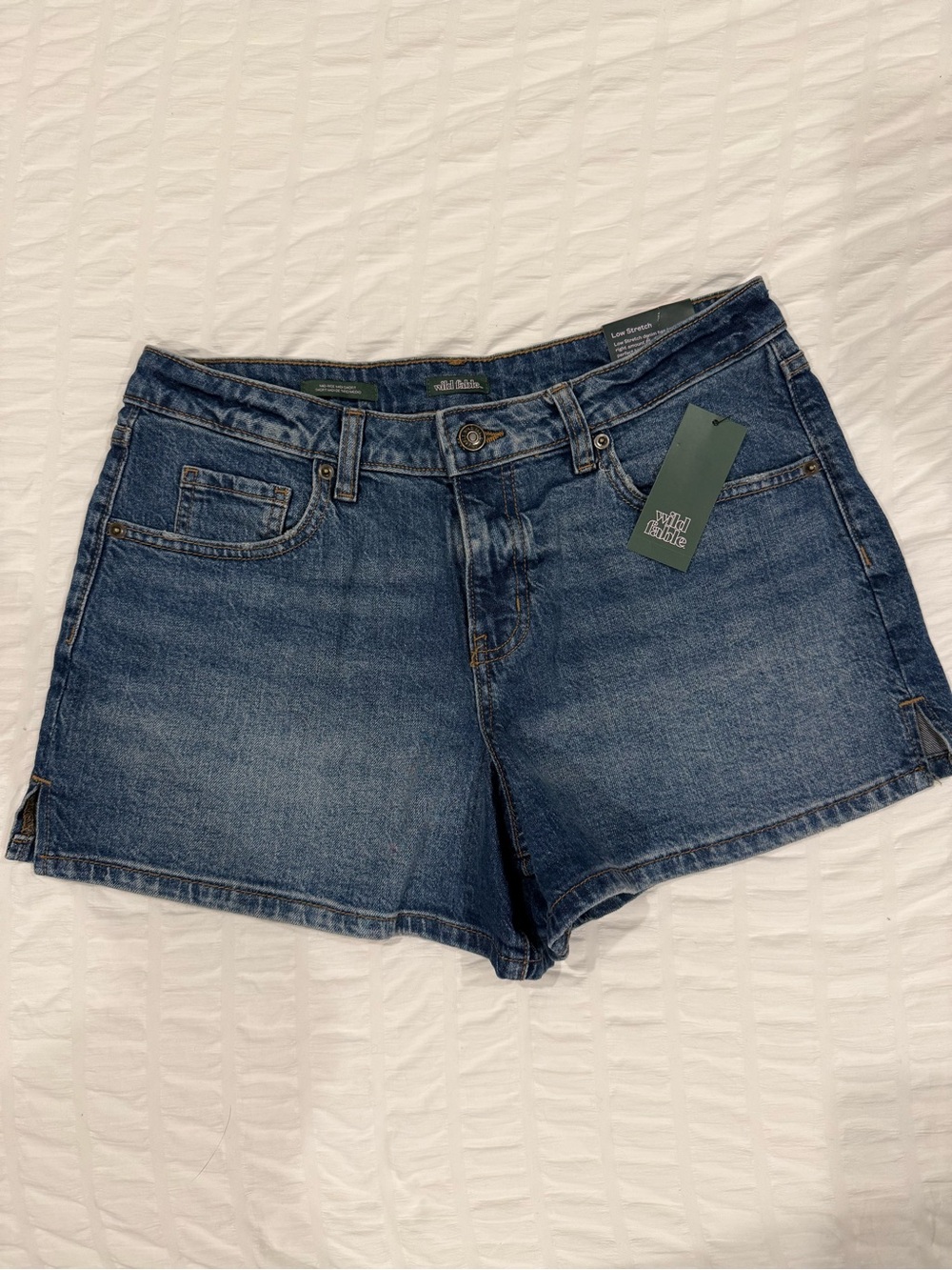 Wild Fable Blue denim Midi shorts size 10